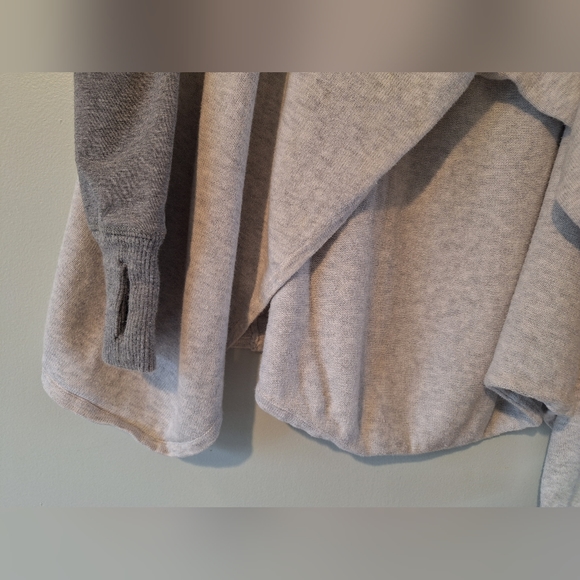 Ivivva by Lululemon Wrap Cardigan 12 - Picture 2 of 11